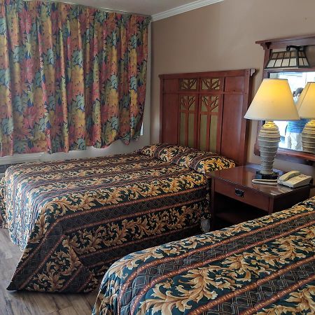 Imperial 400 Motor Inn Нийдълс Екстериор снимка