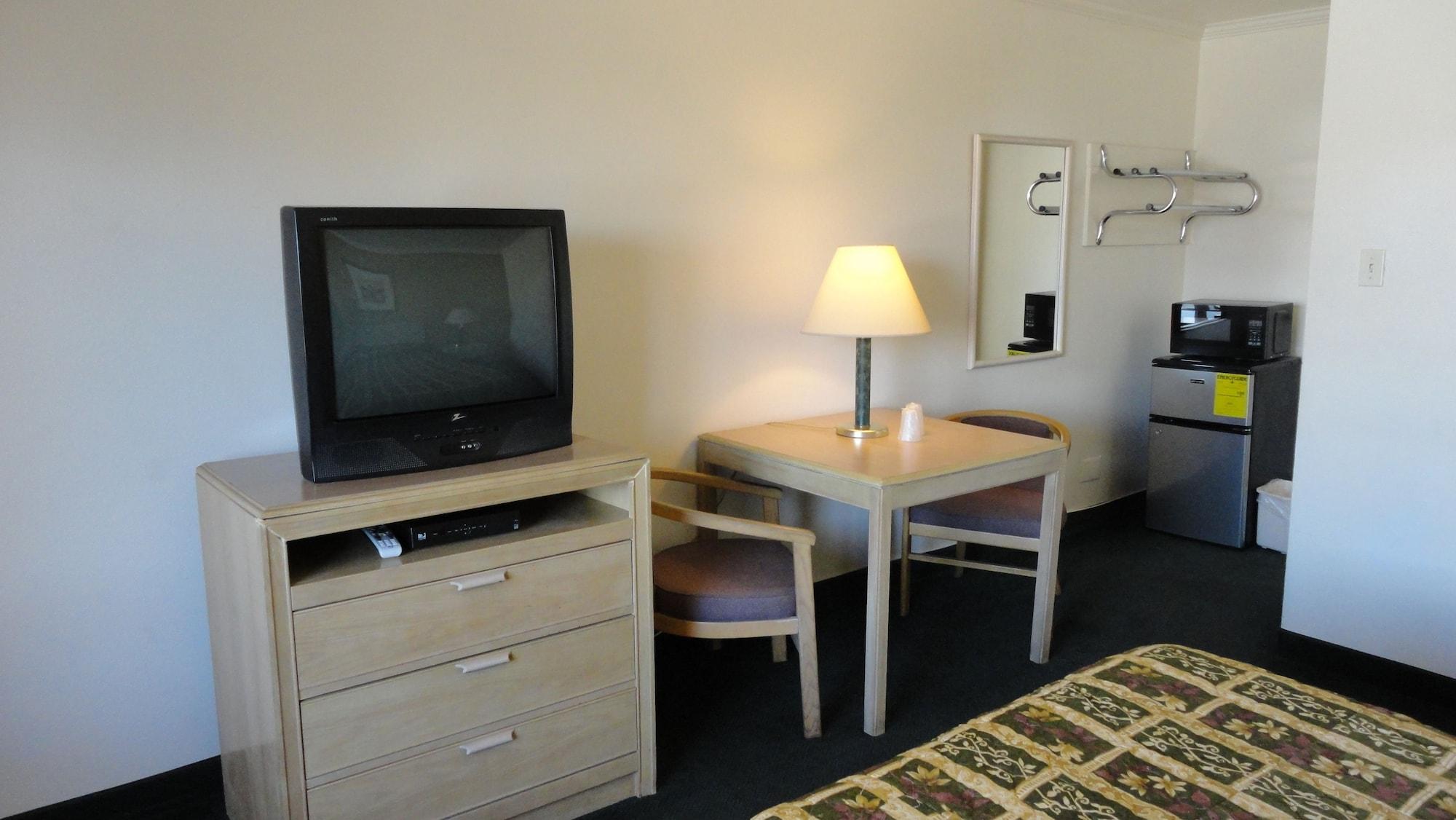 Imperial 400 Motor Inn Нийдълс Екстериор снимка